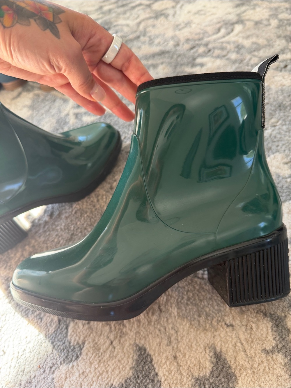 kate spade Green Glossy Rain Boots - Picture 4 of 7